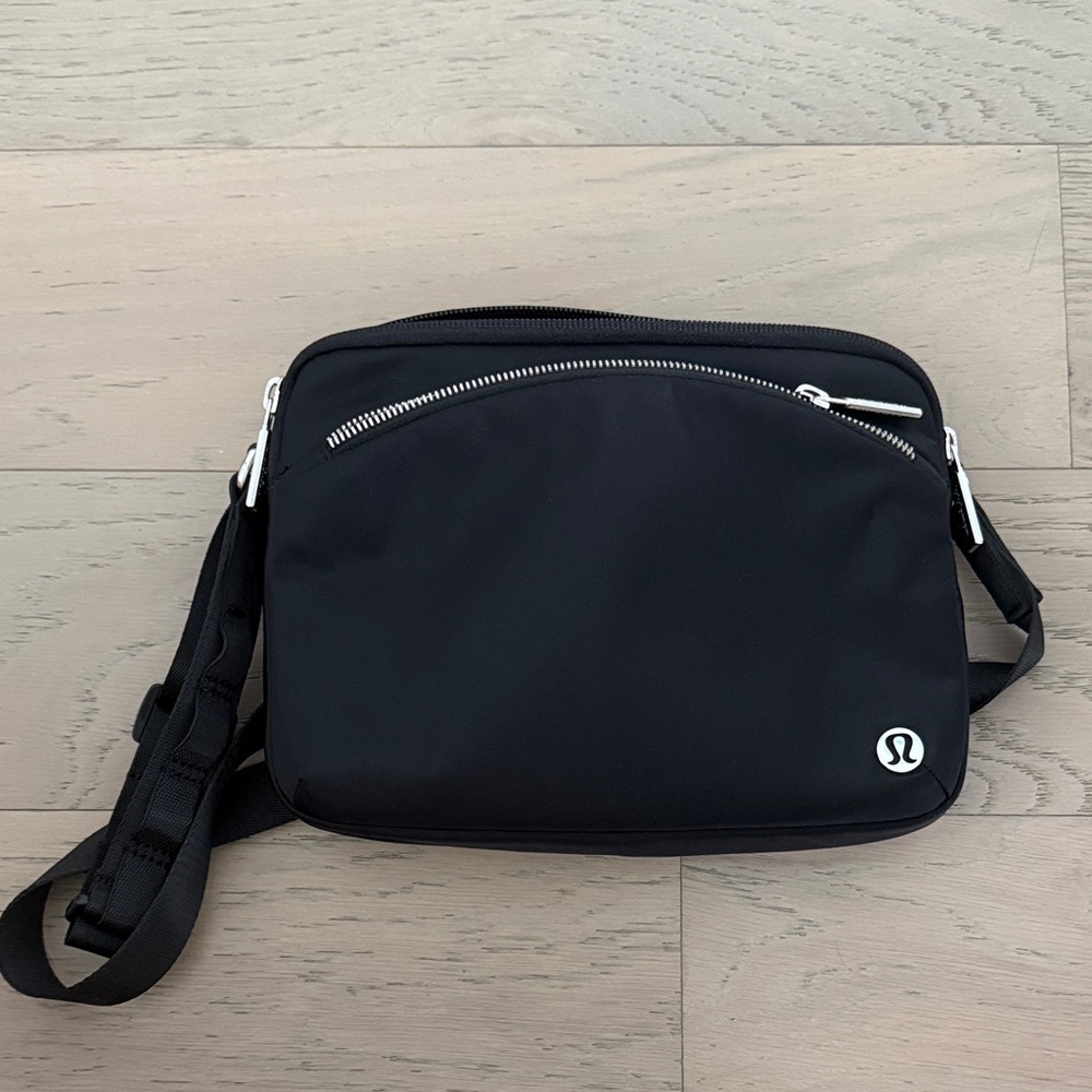 lululemon athletica Black Messenger Bag